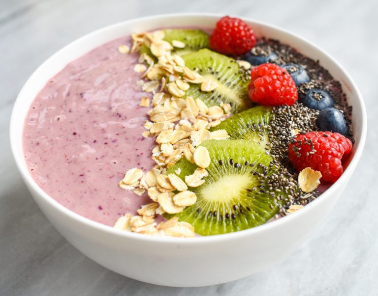 Protein-Power Low-FODMAP Berry Smoothie Bowl Recipe; Gluten-free, Vegan ...