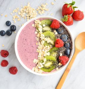 Protein-Power Low-FODMAP Berry Smoothie Bowl Recipe; Gluten-free, Vegan ...