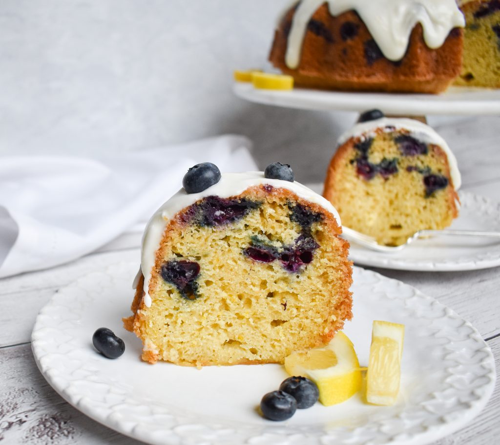 Low-FODMAP Lemon Blueberry Buttermilk Bundt Cake with Low-FODMAP Lemon ...