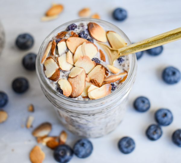 Energizing LowFODMAP Blueberry Almond Overnight Quinoa; Glutenfree