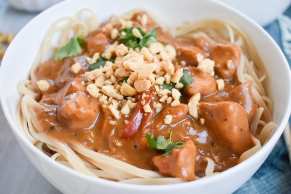 Low-FODMAP Slow Cooker Thai Peanut Chicken; Gluten-free, Dairy-free ...