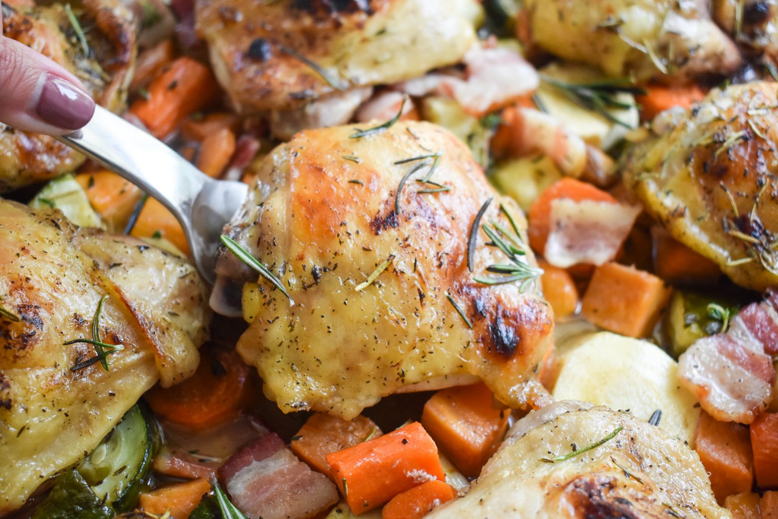 Low FODMAP Sheet Pan Chicken Thighs With Harvest Vegetables Gluten low-fodmap-sheet-pan-chicken-thighs-with-harvest-vegetables-gluten