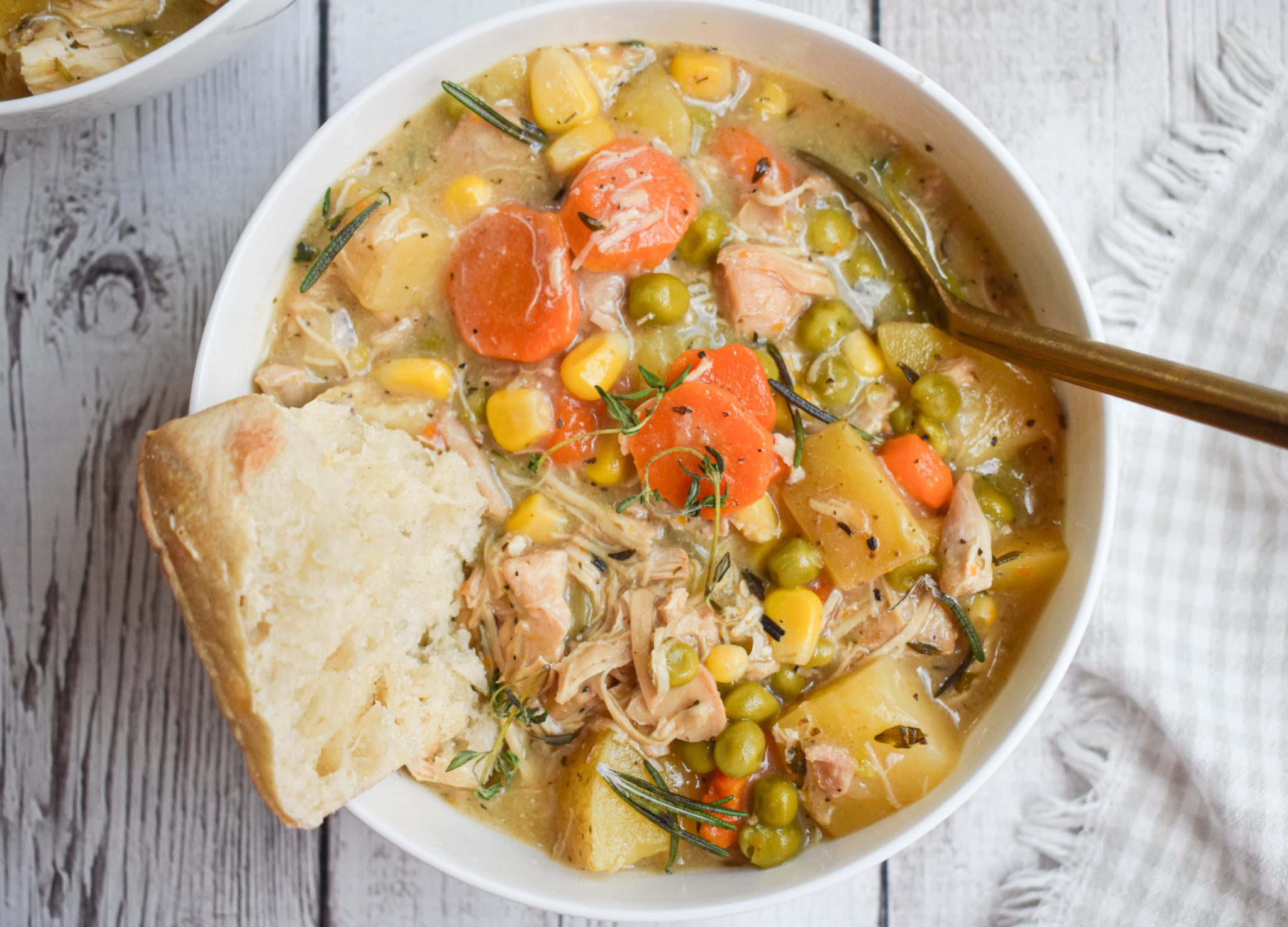 LowFODMAP SlowCooker Chicken Stew with White Wine; Glutenfree, Dairy