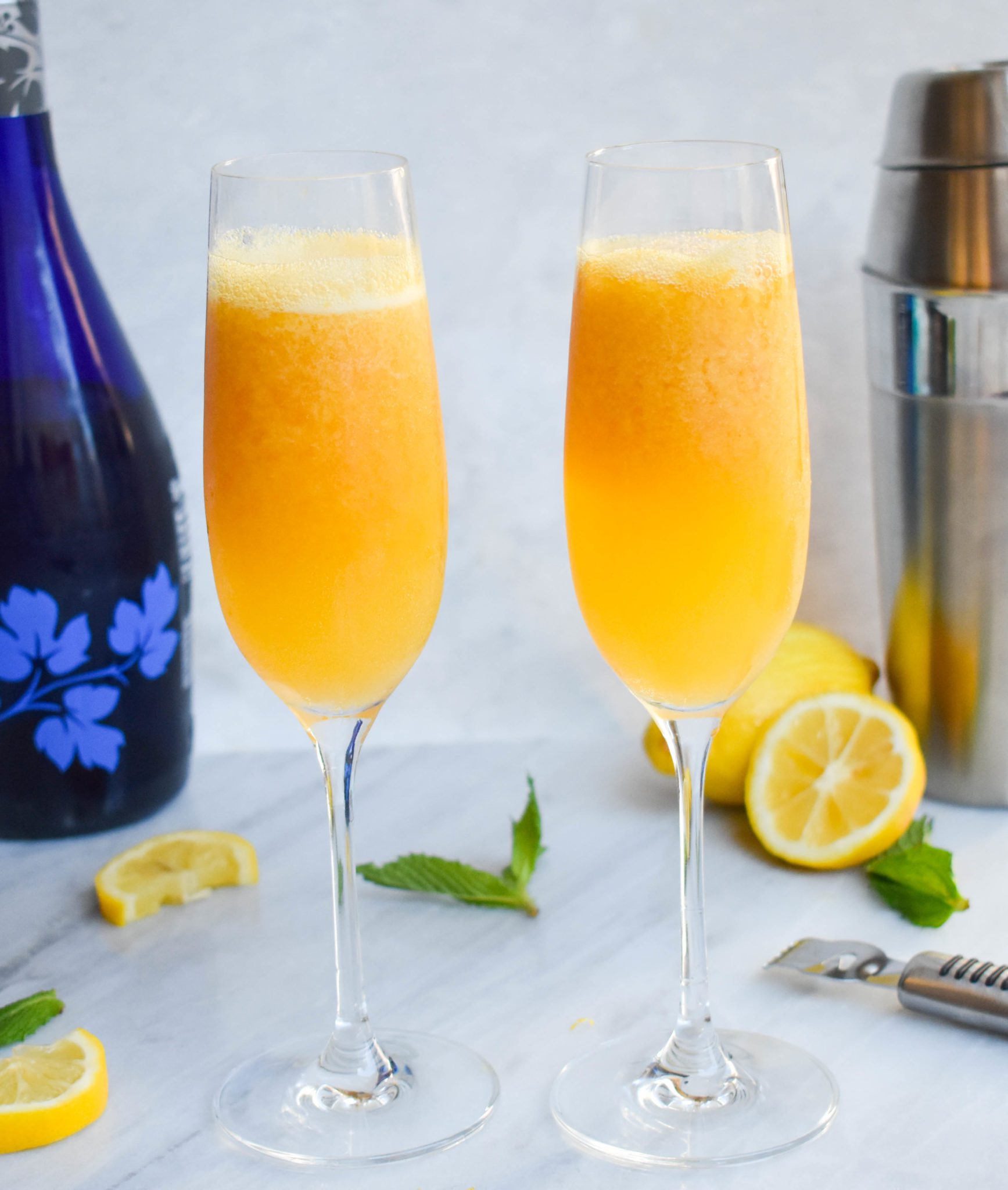 LowFODMAP Passionfruit Champagne Bellini; Glutenfree, Vegan Dr. Rachel Pauls