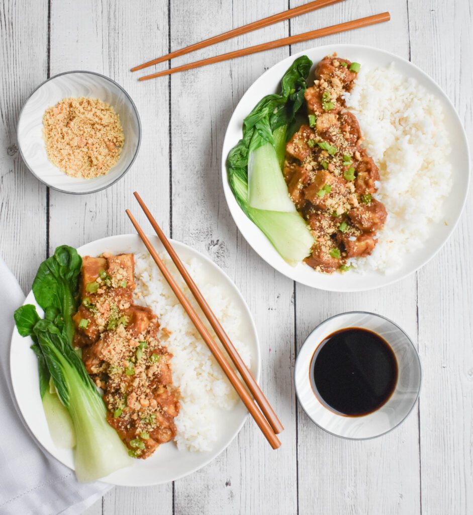 low fodmap peanut tempeh, 2 bowls