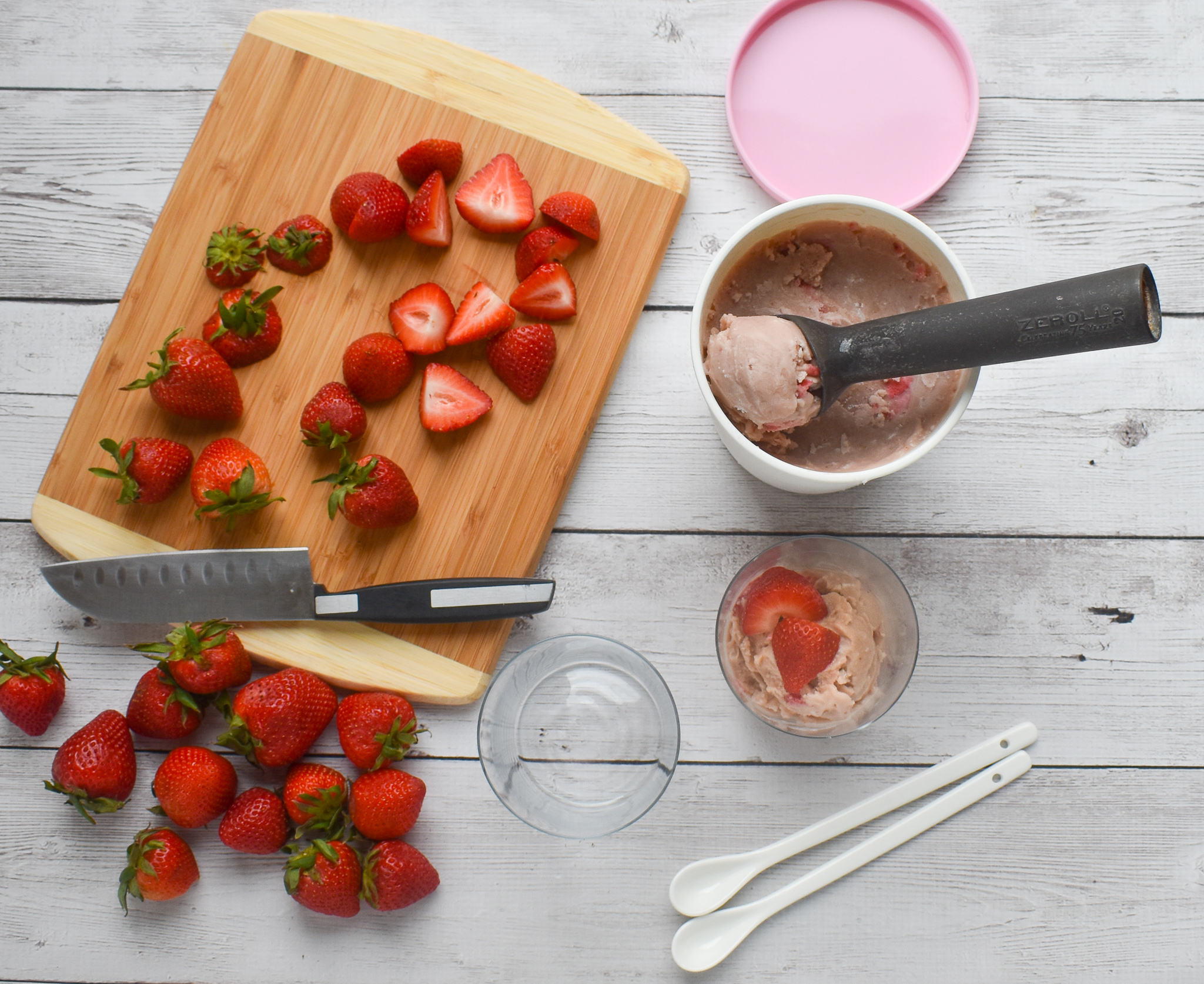 fresh-and-creamy-low-fodmap-strawberry-ice-cream-gluten-free-dairy