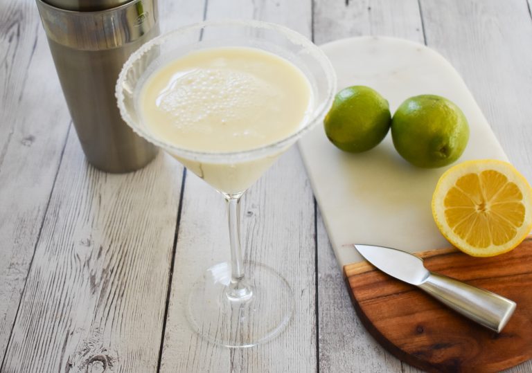 LowFODMAP Cocktail and Drink List… and Dr. Rachel's (Skinny) LowFODMAP KeyLime Pie Martini