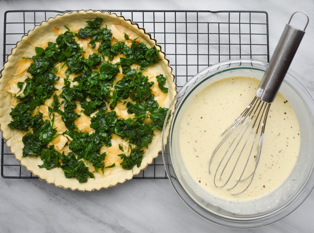 LowFODMAP Smoked Gouda Quiche Tart with Spinach; Glutenfree