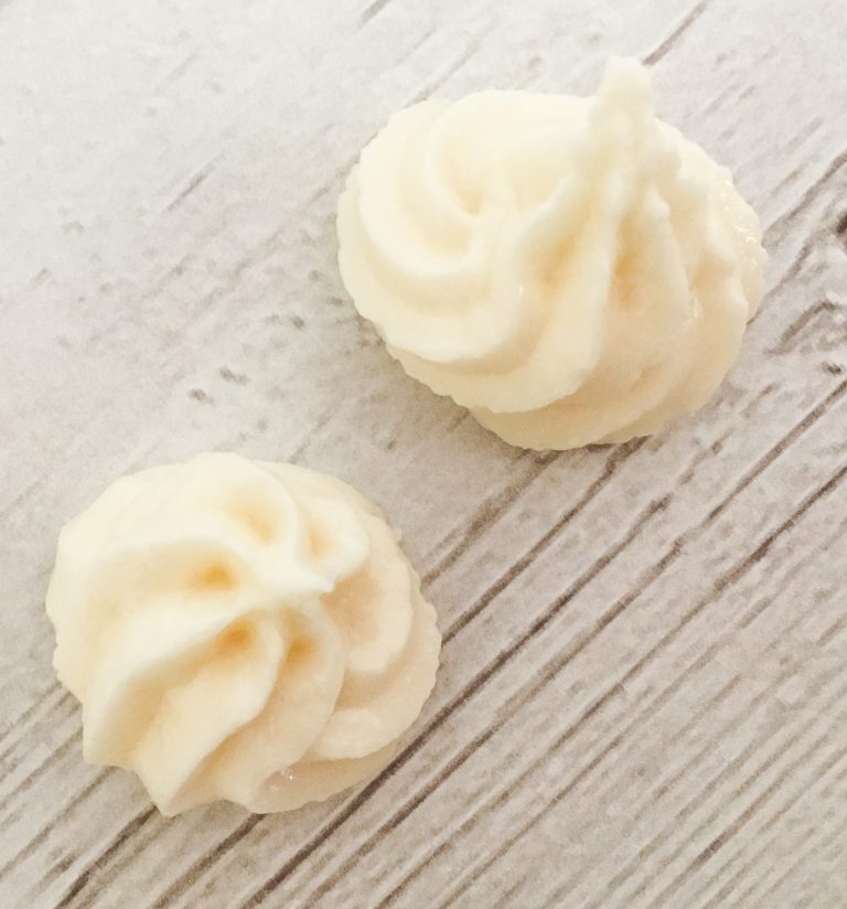 Creamy LowFODMAP Vanilla 'Buttercream' Frosting; Glutenfree, Vegan